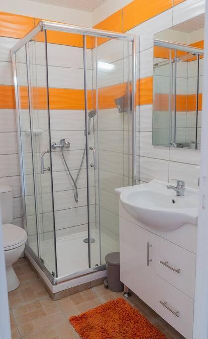 Location Saisonniere Bel Appartement เลส์ทรัวส์-ซีเลต์ ภายนอก รูปภาพ